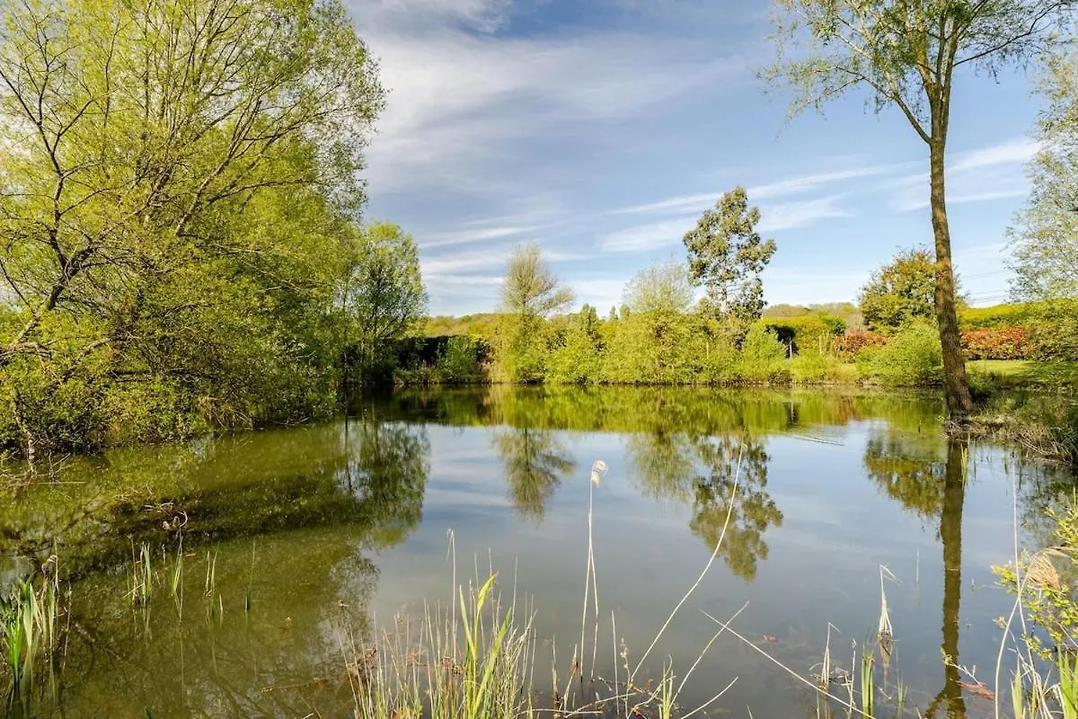 Апартаменты A Place Of Zen Сен-Жорж-де-Греень